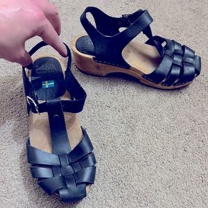 Mia (original) EMILLY T-Strap Clog